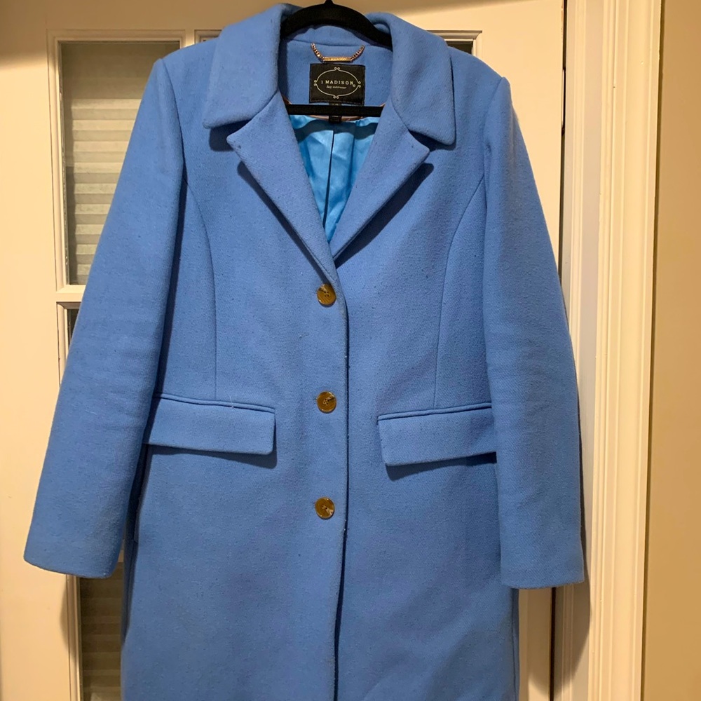 Blue coat by 1 Madison brand. Excellent for fall. Condition: used.